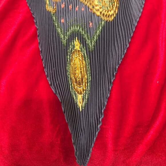 HERMES PLISSE SCARF DARK BLUE/GRAY BLUE GREEN PINK GOLD MEDIUM TO LARGE - Picture 5 of 14